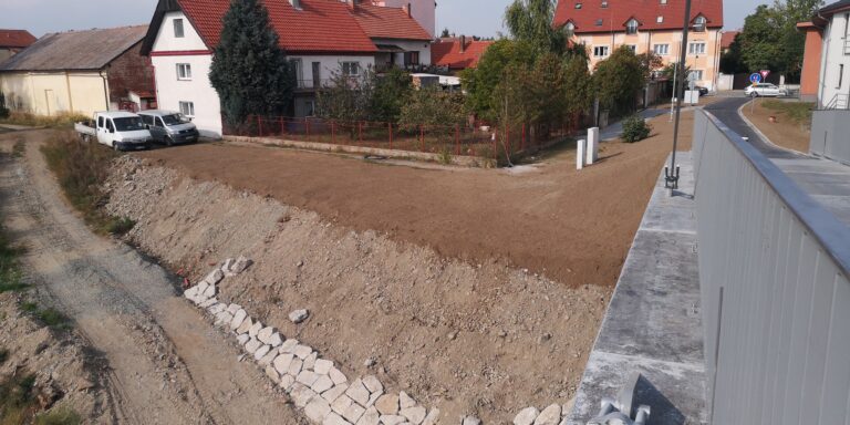 Lužec nad Vltavou lávka práce